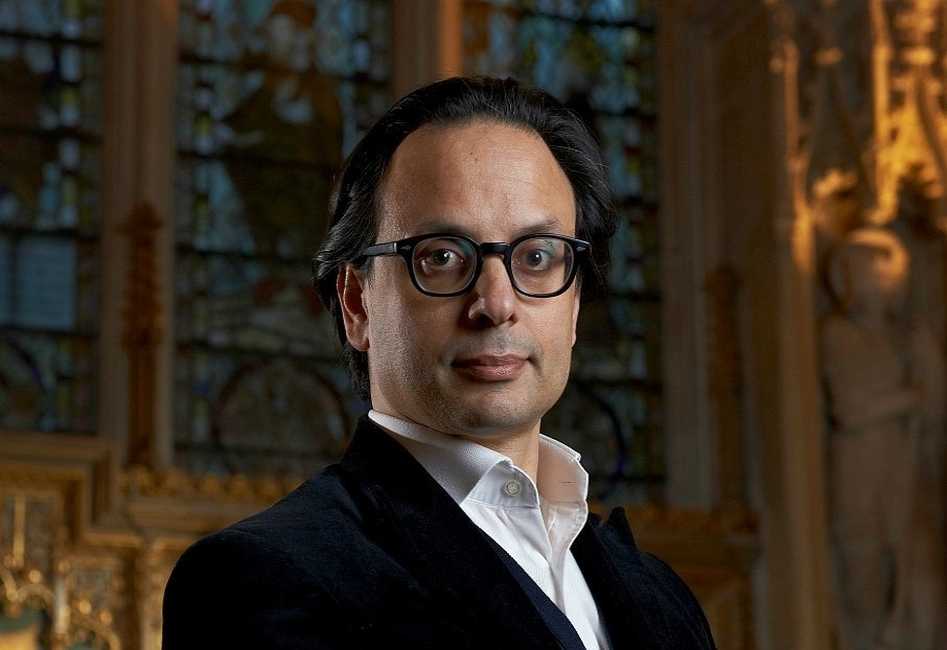 Portrait of Dominic Selwood