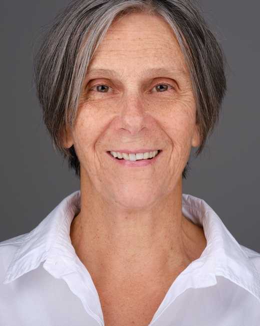 Portrait of Ros Carne