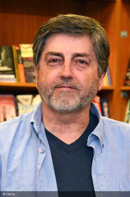 Portrait of Douglas Skelton